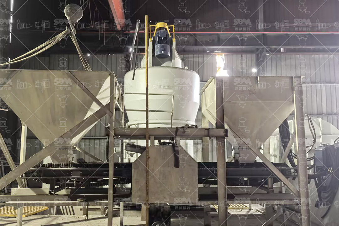 Artificial quartz stone production line with conveyor and pressing machine